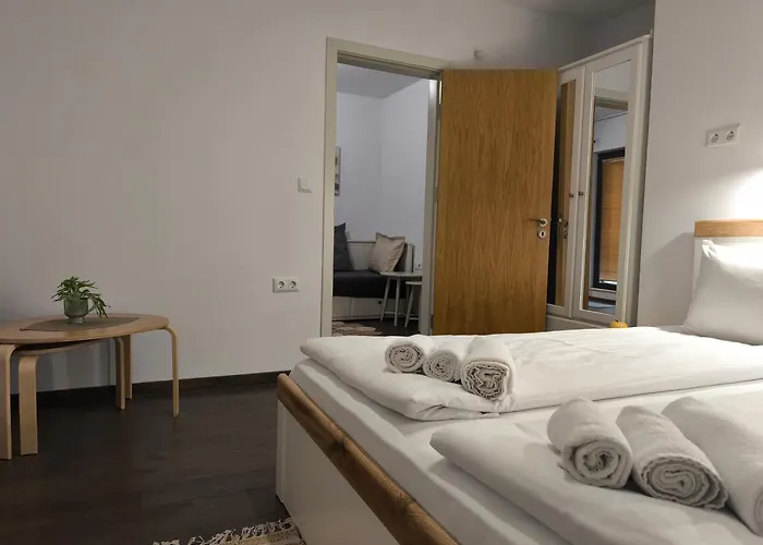 With Free Parking Апартамент