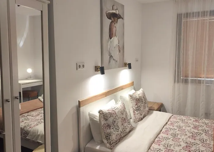 With Free Parking Apartment